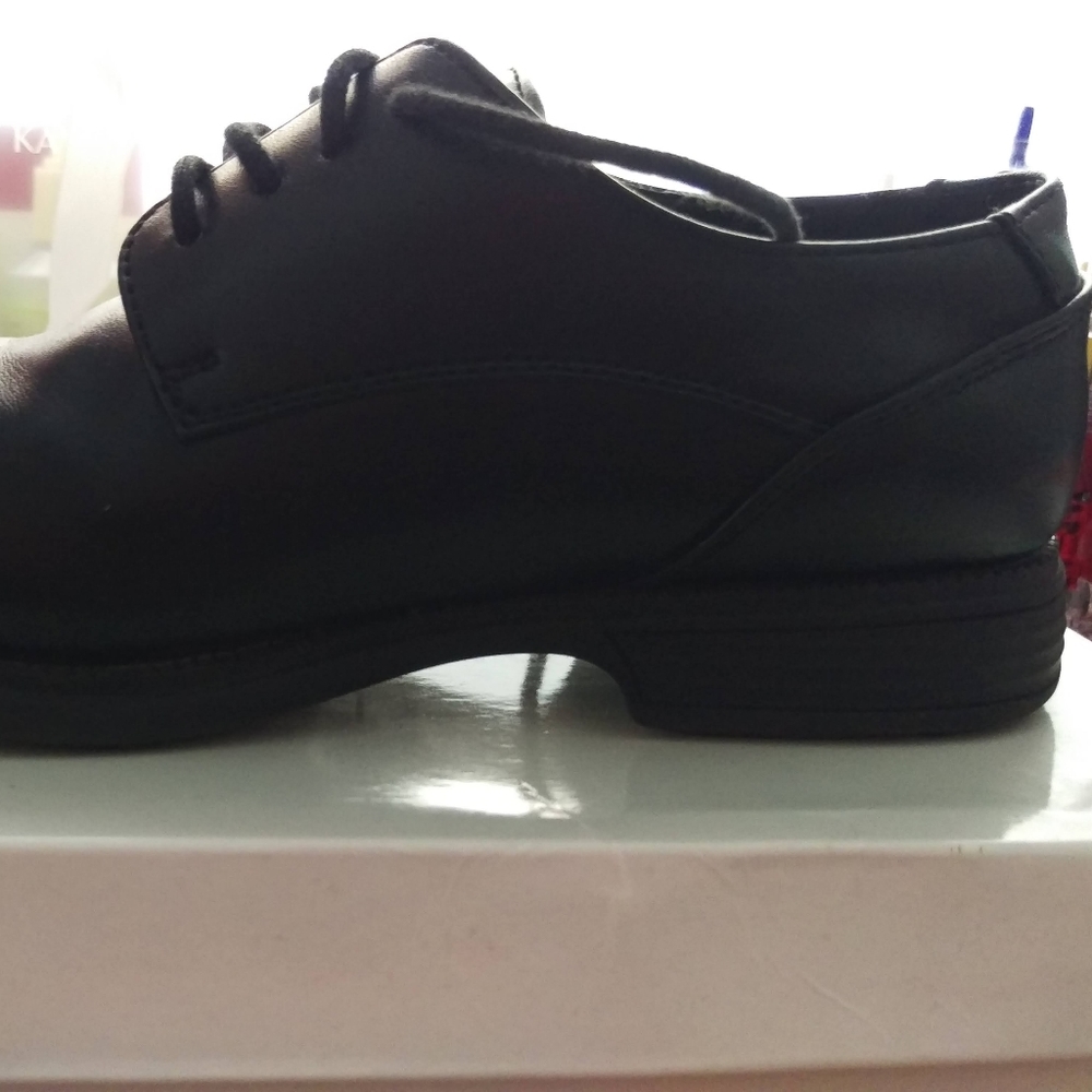 Boy's Perry Ellis dress shoes